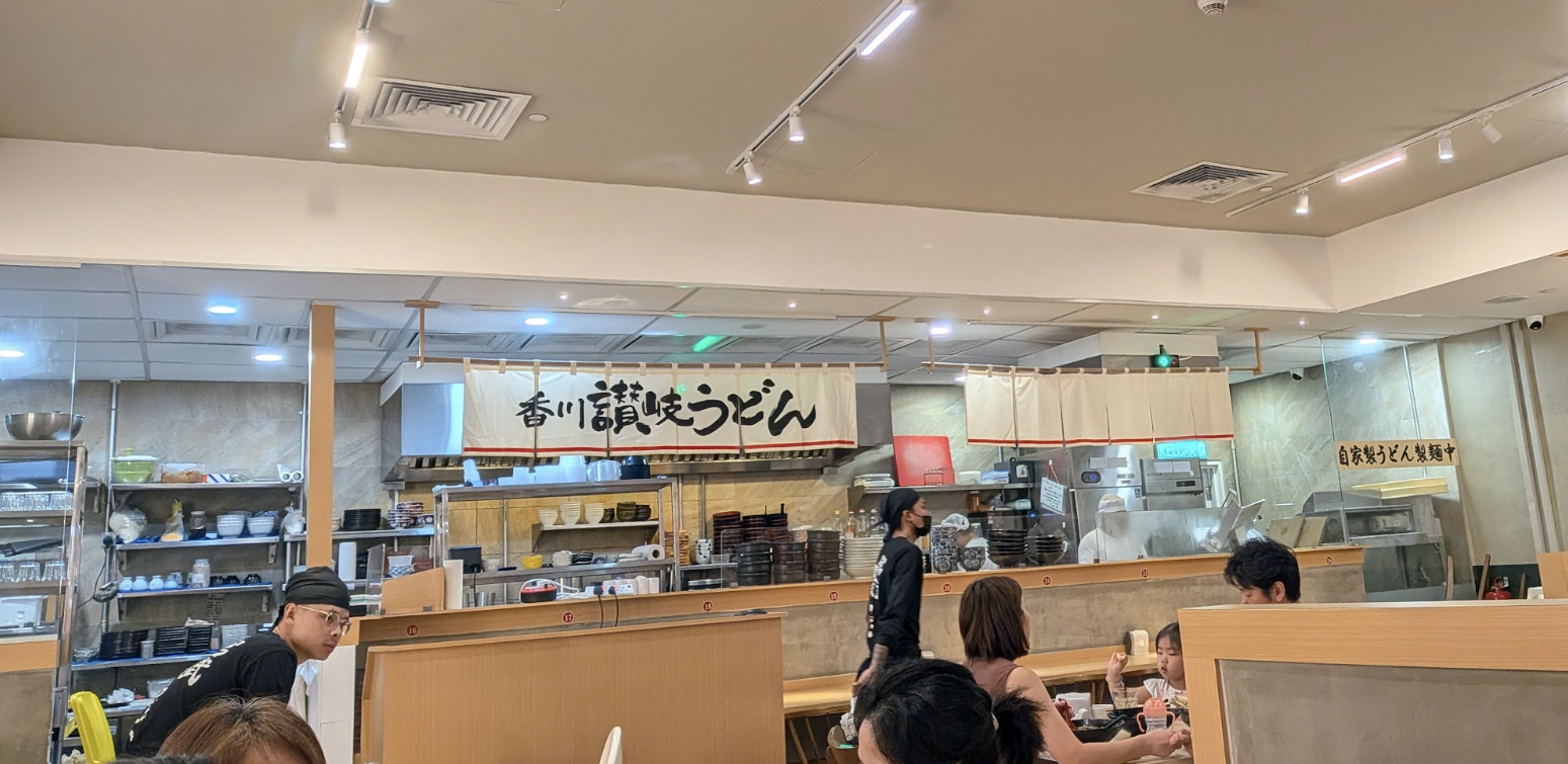 店内の様子1